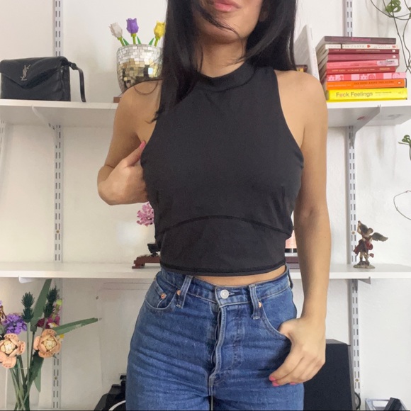 lululemon athletica Tops - LULULEMON HIGH NECK CROP TOP